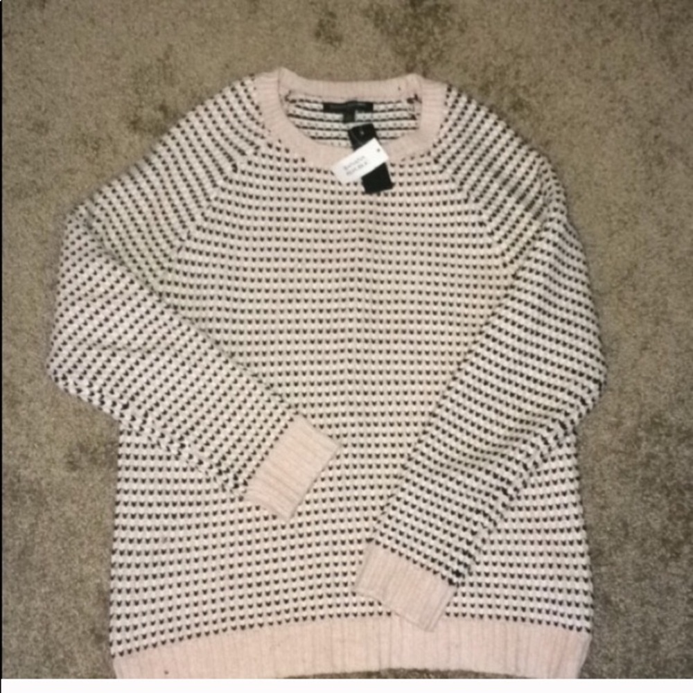 NWT BANANA REPUBLIC SWEATER